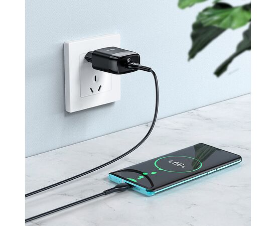  Блок питания сетевой 1 USB HOCO, C72Q, Glorious, 2400mA, пластик, QC3.0, кабель Type-C, цвет: чёрный (1/30/180) 