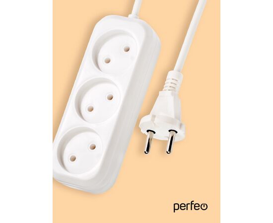  Сетевой удлинитель без заземления Perfeo "RU POWER", 5,0м, 3 розетки, белый (Р16-012) 