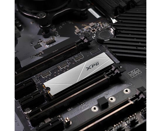  SSD ADATA Gammix S60 Blade AGAMMIXS60-2T-CS 2048GB, M.2(22x80mm), NVMe, PCIe 4.0 x4, 3D NAND, R/W 5000/4200MB/s 